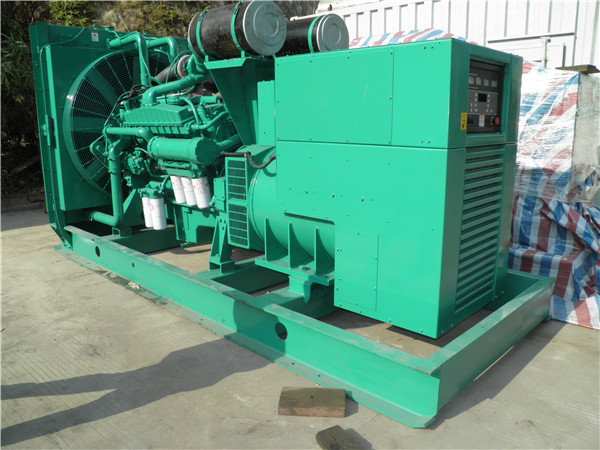 平江出租发电机 发电机组厂家：柴油发电机组的控制屏的作用是什么？