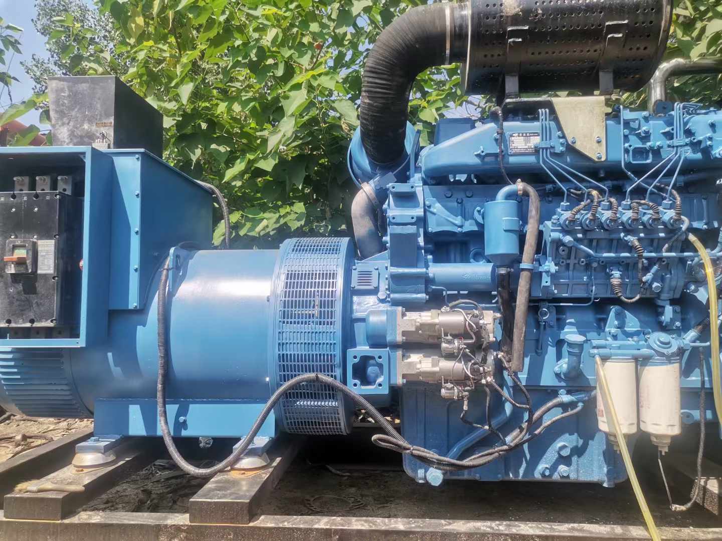 平江详细说明降低 800kW 柴油发电机输出电流波动的方法
