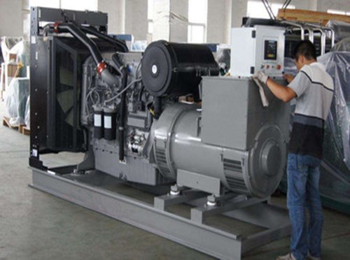 平江柴油发电机空气滤清器堵塞会对发电机组产生哪些影响？