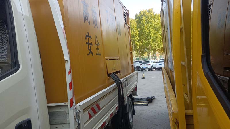 平江如何判断柴油发电机组和UPS电源的切换时间是否符合要求？