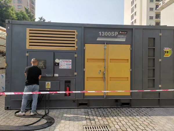 平江延长空气滤清器使用寿命的注意事项