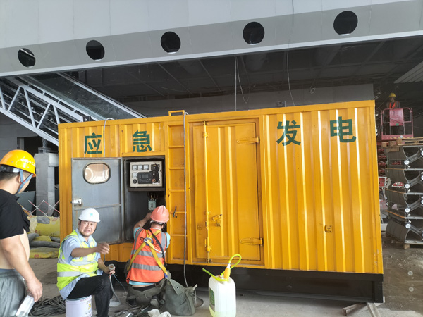 平江怎样判断空气滤清器是否需要更换？