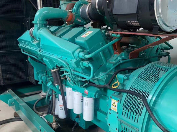 平江更换100kW柴油发电机组机油时，需要注意哪些事项？