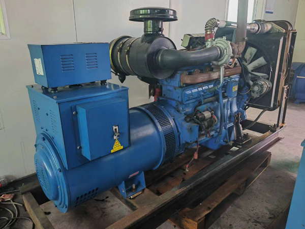 平江100kW柴油发电机组使用多级机油有哪些优缺点？